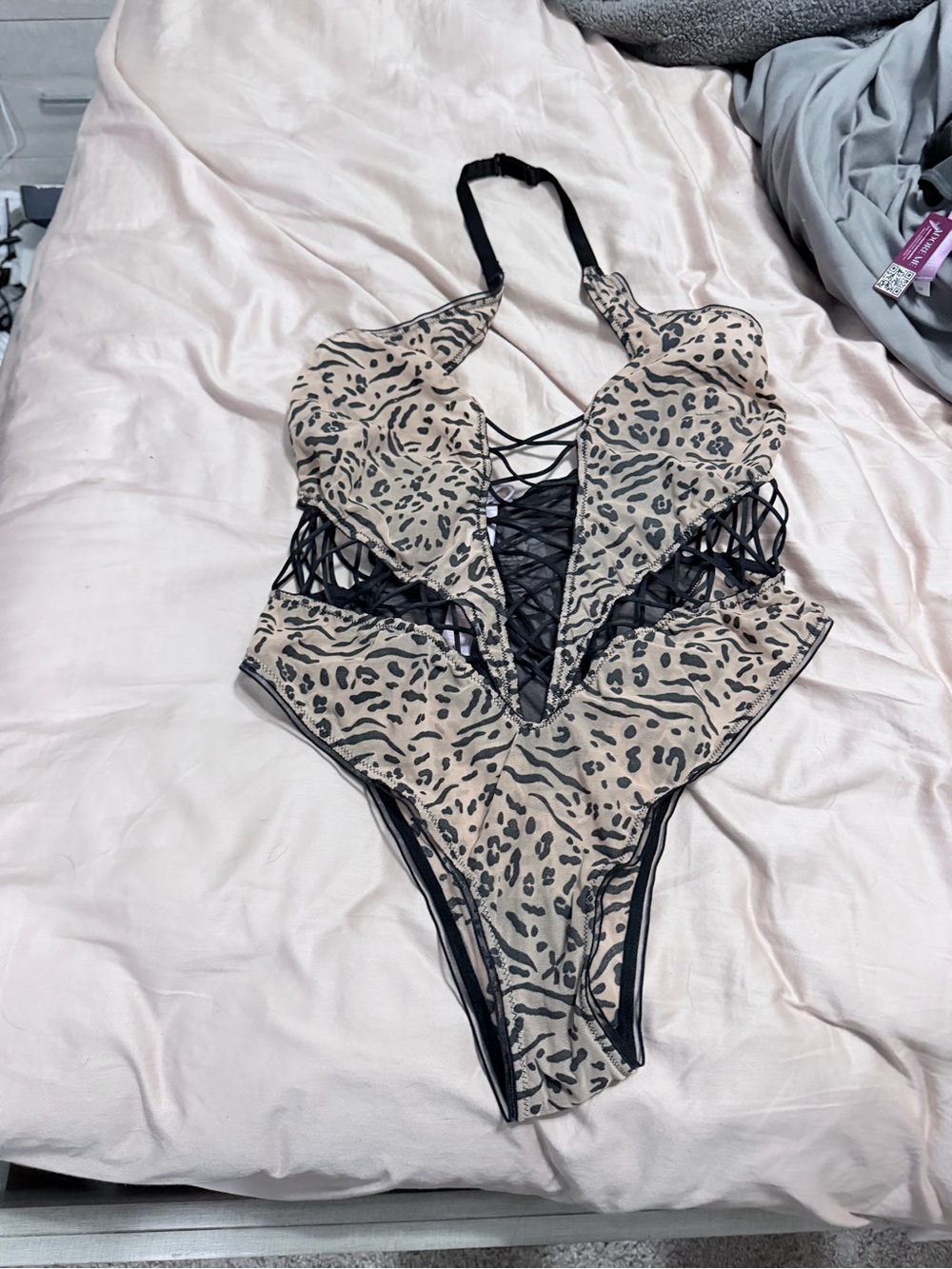 Savage X Fenty Leopard-Print Lace-Up Halter Bodysuit - Beige & Black